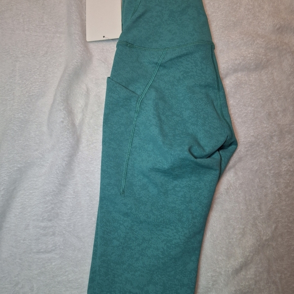 lululemon athletica Kids Teal Leggings - Picture 4 of 7